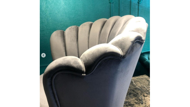 Armchair Queen Nancy