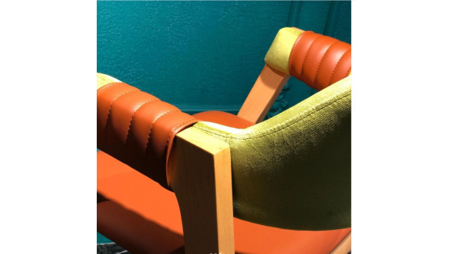 Стілець Меркада Стілець Меркада