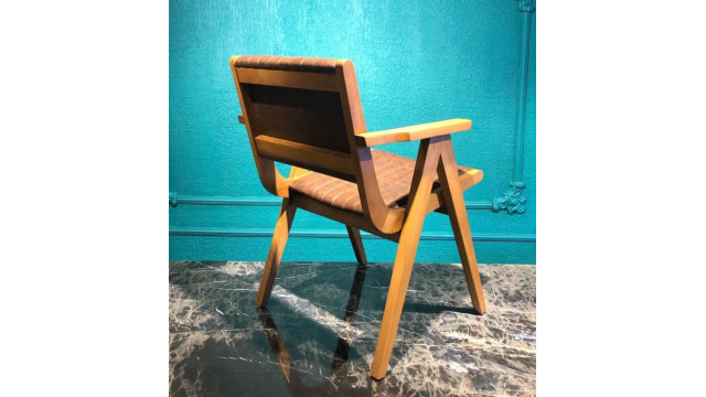 Стілець Міджана